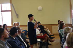 Pokaż zdjęcie: Panel dyskusyjny - przedstawiciel NGO