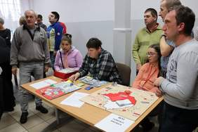 Pokaż zdjęcie: Uczestnicy Integracyjnego Festiwalu Nauki w Koninie o tematyce zwycięskiego Powstania Wielkopolskiego