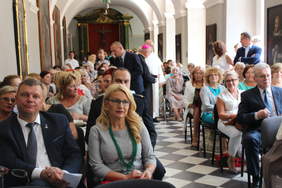 Pokaż zdjęcie: Uczestnicy uroczystości