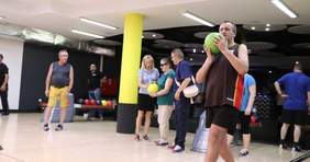 Pokaż zdjęcie: Uczestnicy I Ogólnopolskiego Turnieju Bowlingowego we Włocławku