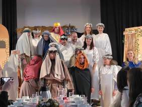 Pokaż zdjęcie: Spotkanie jasełkowe Instytutu Medycznego im. Jana Pawła II