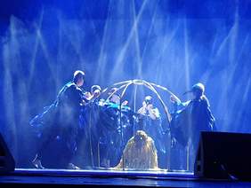 Pokaż zdjęcie: Przedstawienie