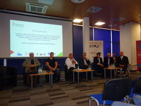 Pokaż zdjęcie: Panel dyskusyjny na temat sportu wyczynowego niepełnosprawnych