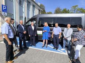 Pokaż zdjęcie: SOSW  w Busku - Zdroju ma nowego busa