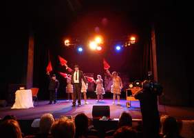 Pokaż zdjęcie: Występ podopiecznych Fundacji pt. „Bodo”