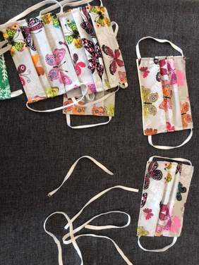 Pokaż zdjęcie: Maseczki uszyte przez WTZ w Świętochłowicach