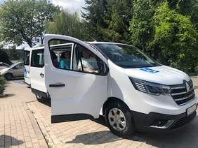 Pokaż zdjęcie: Bus do przewozu osób z niepełnosprawnościami