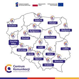 Grafika przedstawia mapę Polski z zaznaczonymi miastami, w których działają Regionalne Centra Komunikacji dla Osób z Niepełnosprawnościami. Na obszarze całego kraju oznaczono po jednym centrum w każdym województwie, co pokazuje ich równomierne rozmieszczenie.