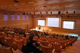 Pokaż zdjęcie: konferencja pn. „WYJŚCIE Z CIENIA" - Martin Gbur - MVO Proxima ze  Słowacji