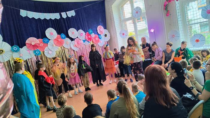 Pokaż zdjęcie: Występy artystyczne dzieci