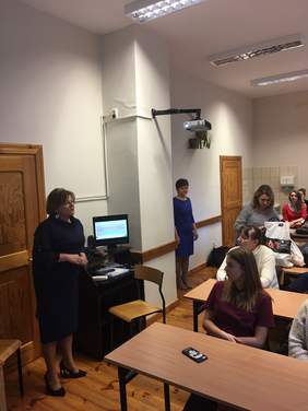 Pokaż zdjęcie: Dyrektor Oddziału Kujawsko-Pomorskiego - p. Aleksandra Gierej jako prelegent