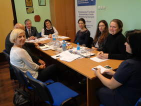 Pokaż zdjęcie: 1_Od_lewej_G_Wilczy_ska_U___R_Harmaci_ski_AWF__J_Wro_ski_Dyrektor_O-_l__A_Wandzel_Z-ca_Dyrektora_O-_l___A_Nogie__Politechnik.JPG