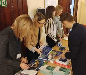 Pokaż zdjęcie: Dni Edukacji o Nieswoistych Zapaleniach Jelita w partnerstwie z PFRON