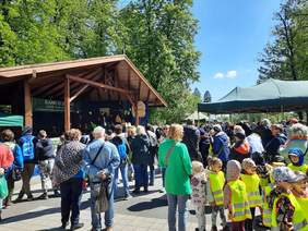 Pokaż zdjęcie: Uczestnicy Dnia Godności Osób z Niepełnosprawnością Intelektualną 