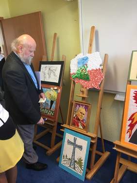 Pokaż zdjęcie: Wojewódzka Komisja Konkursowa XV edycji Konkursu Plastycznego „Sztuka Osób Niepełnosprawnych