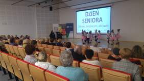 Pokaż zdjęcie: Występ taneczny przedszkolaków