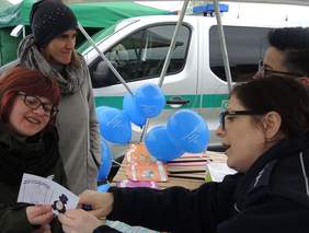 Pokaż zdjęcie: Warsztaty na stoiskach