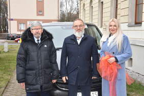 Pokaż zdjęcie: Uczestnicy uroczystości 