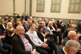 Pokaż zdjęcie: Goście zaproszeni na konferencję