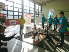 Pokaż zdjęcie: Małgosia Basicka w tróboju siłowym 