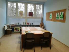 Pokaż zdjęcie: Sala plastyczna w Ośrodku Dziennego Pobytu