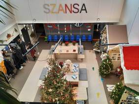 Pokaż zdjęcie: 30-lecie działalności Centrum Edukacyjno-Rehabilitacyjnego SZANSA