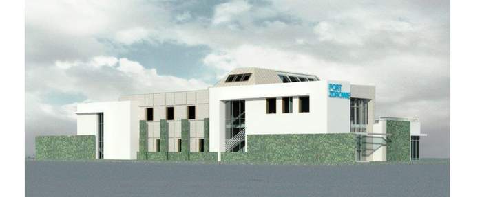 Pokaż zdjęcie: Szeroki parterowy budynek z płaskimi dachami w stylu nowoczesnym.