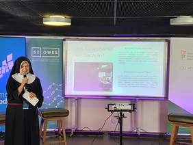 Pokaż zdjęcie: Wystąpienie Siostry Grażyny Koźlik reprezentującej WTZ z Szamotuł  