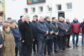 Pokaż zdjęcie: Uczestnicy uroczystości