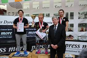 Pokaż zdjęcie: podium w kategorii kobiet