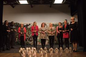 Pokaż zdjęcie: Podziękowania podczas Koncertu (fot. Olga Głuc)