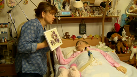 Niepełnosprawna Karolina z Gorzowa Wlkp. pomaga Tomaszowi Gollobowi  