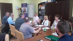 Pokaż zdjęcie: Rozmowa WTZ z przedstawicielem Oddziału Warmińsko-Mazurskiego PFRON