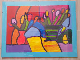 Pokaż zdjęcie: Praca malarska przedstawiająca tulipany w wazonach w formule artystycznej