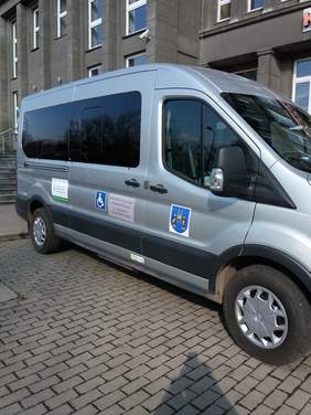 Pokaż zdjęcie: Odbiór samochodu dla DPS W Piekarach Śląskich