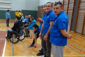 Pokaż zdjęcie: Zawodnicy często uczestniczą w zajęciach treningowych, wspomagających ich rehabilitację