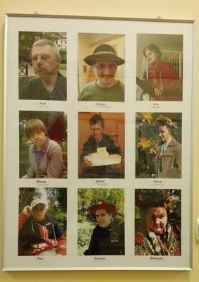 Pokaż zdjęcie: Uczestnicy ŚDS na zdjęciach