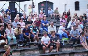 Pokaż zdjęcie: Widownia podczas Konceru Inauguracyjnego