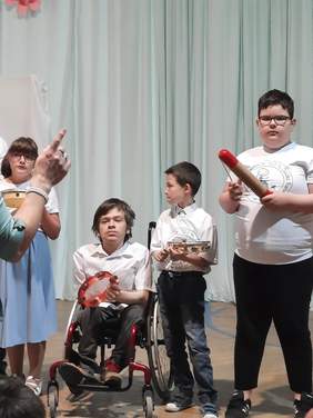 Pokaż zdjęcie: Występy muzyczne dzieci