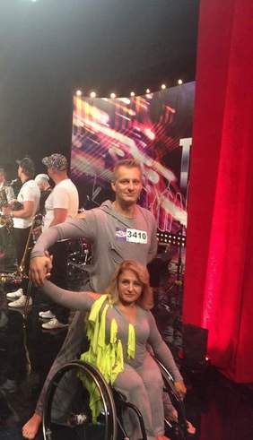 Pokaż zdjęcie: Katarzyna Błoch, utytułowana tancerka na wózku wraz z partnerem sportowym, Markiem Zaborowskim