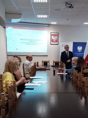Pokaż zdjęcie: wystąpienie Dyrektora Oddziału Świętokrzyskiego PFRON Andrzeja Michalskiego 