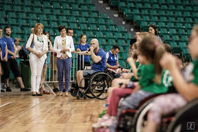 Dorota Potejko Pełnomocnik Prezydenta Miasta Poznania do spraw Osób Niepełnosprawnych oraz Anna Skupień dyrektor oddziału wielkopolskiego PFRON