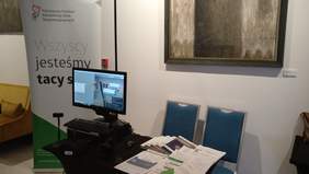 Pokaż zdjęcie: Stoisko informacyjne Oddziału Śląskiego PFRON