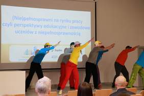 Pokaż zdjęcie: Występ artystyczny