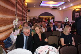 Pokaż zdjęcie: Uczestnicy uroczystości