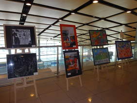 Prace niepełnosprawnych artystów w Porcie Lotniczym Rzeszów-Jasionka