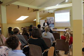 Pokaż zdjęcie: Iwona Osmałek Konsultant Punktu Kontaktowego PFRON