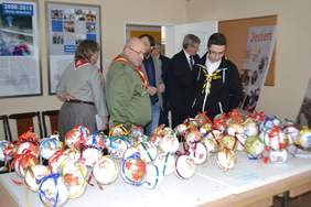 Pokaż zdjęcie: wystawa prac wykonanych przez uczestników projektów