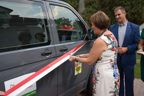 Pokaż zdjęcie: Przecięcie wstęgi