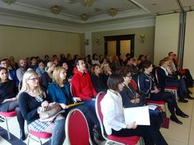 Pokaż zdjęcie: Uczestnicy Mikołajkowej konferencji dotyczącej programu „Aktywny Samorząd”